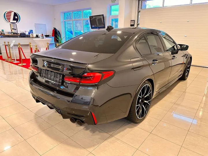 BMW M5