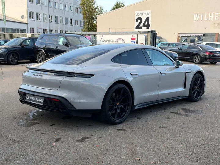Porsche Taycan
