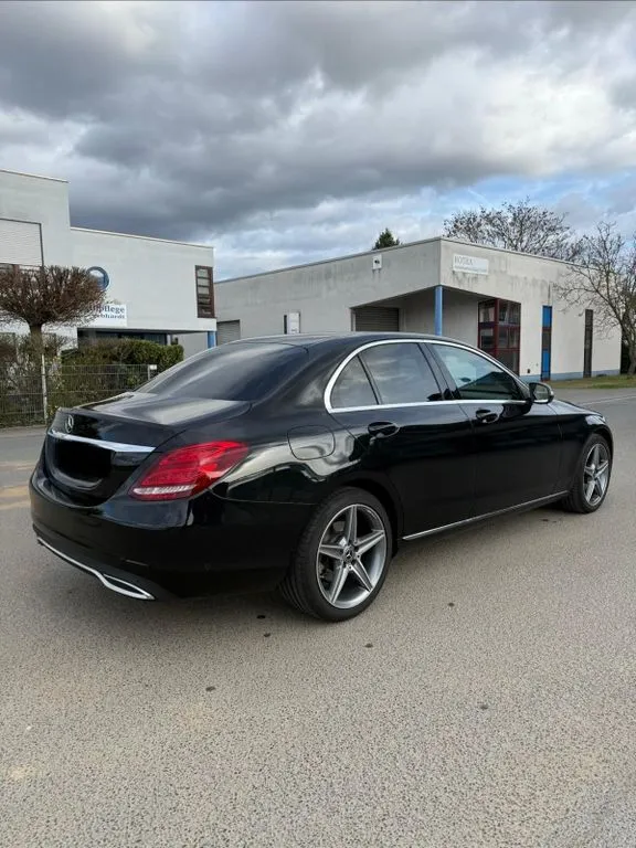 Mercedes-Benz C 180