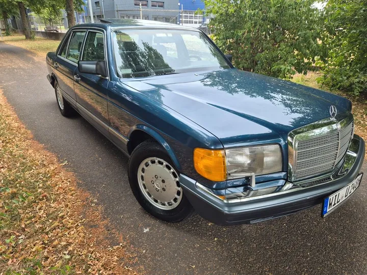 Mercedes-Benz 300