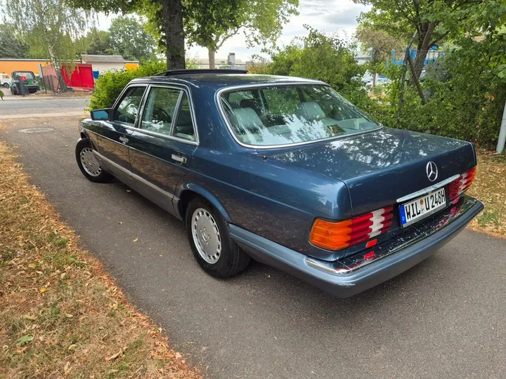 Mercedes-Benz 300