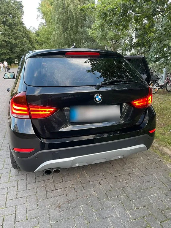 BMW iX1