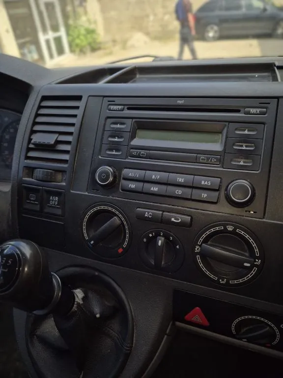 Volkswagen T5 Transporter