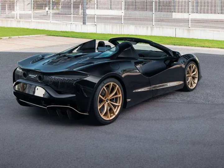 McLaren Artura