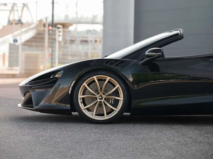 McLaren Artura