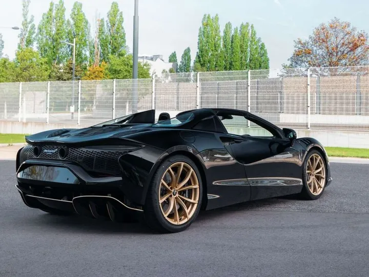 McLaren Artura