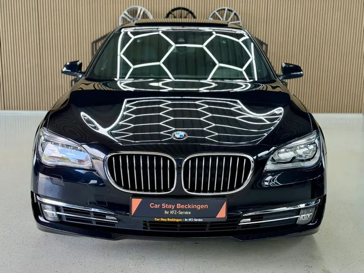 BMW 740
