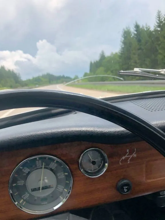 Volkswagen Karmann Ghia