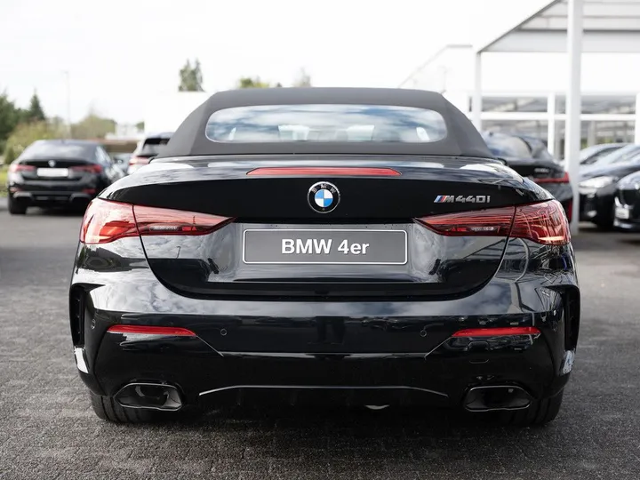 BMW M440