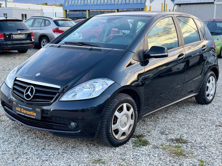 Mercedes-Benz A 180