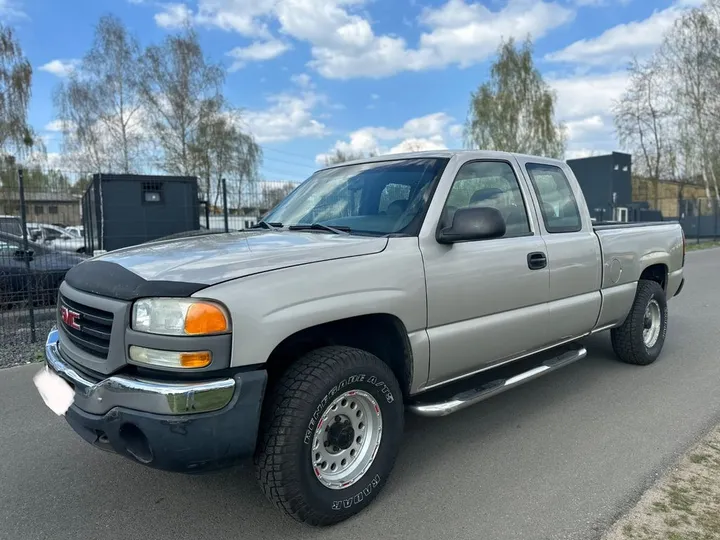 GMC Sierra