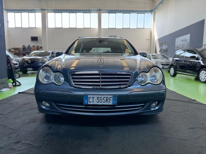 Mercedes-Benz C 200
