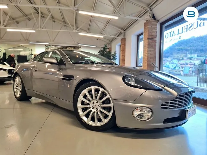 Aston Martin Vanquish
