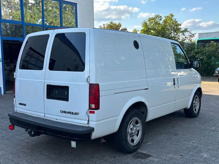 Chevrolet Astro