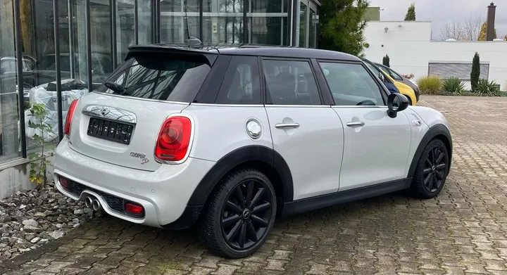 MINI Cooper SD
