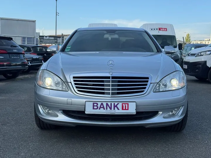 Mercedes-Benz S 320
