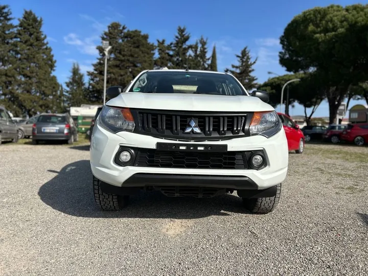Mitsubishi L200