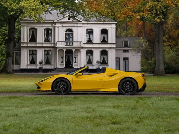 Ferrari F8