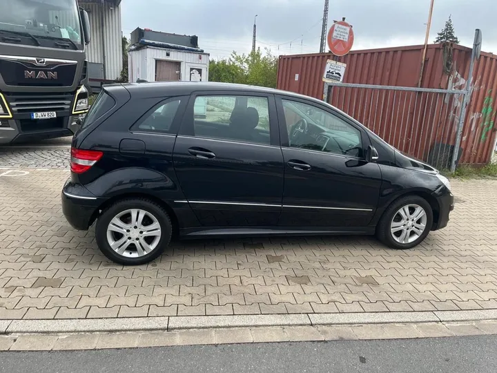 Mercedes-Benz B 150