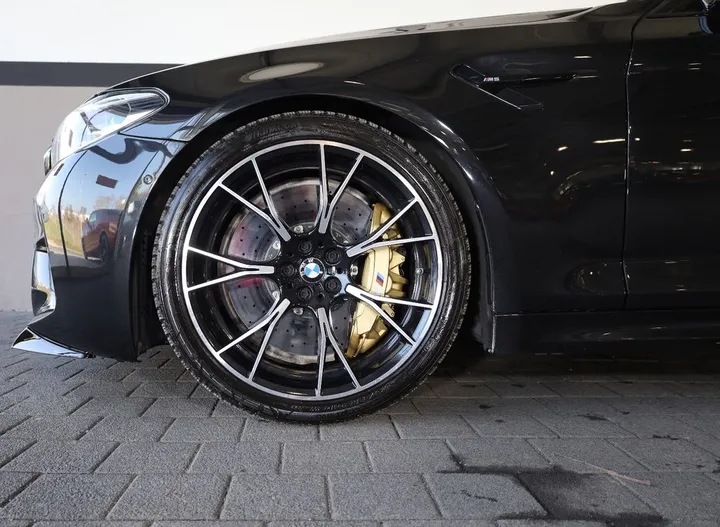 BMW M5