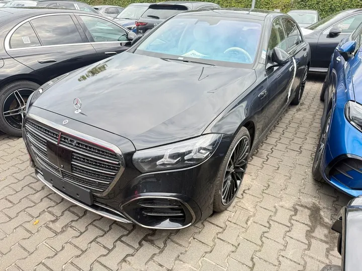 Mercedes-Benz S 500