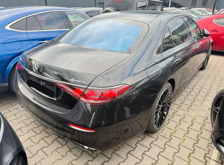 Mercedes-Benz S 500