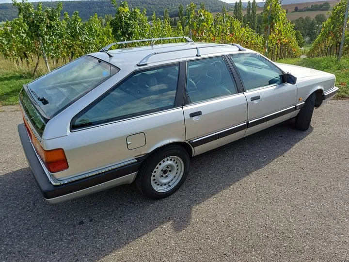 Audi 200