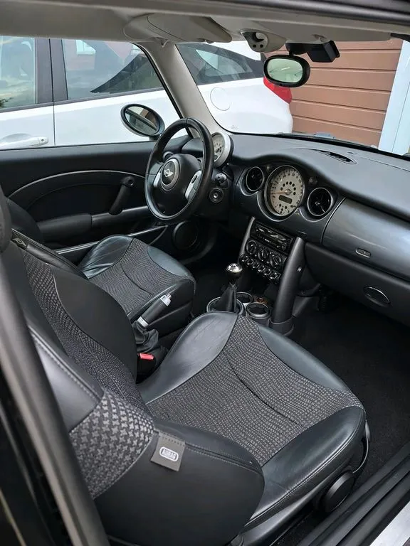 MINI Cooper C
