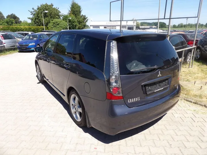 Mitsubishi Grandis