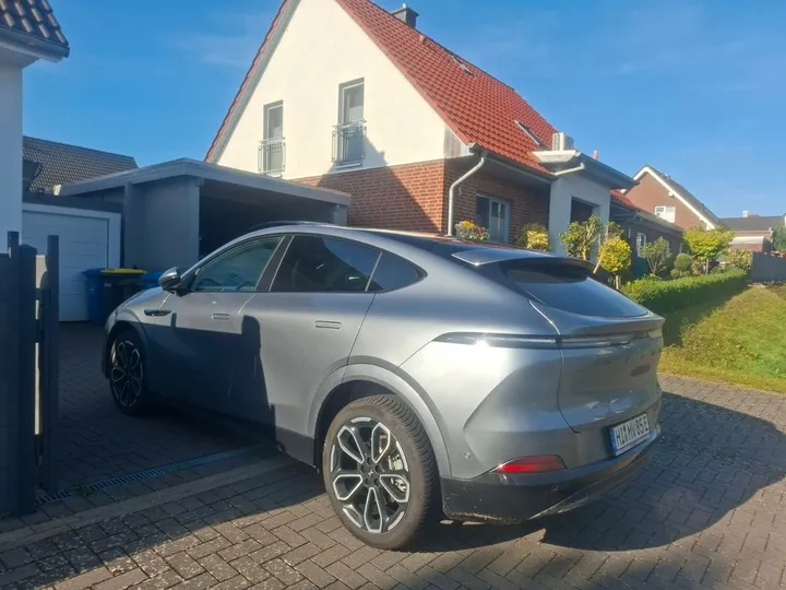 XPENG G6