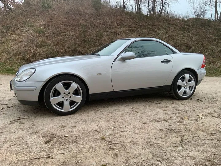 Mercedes-Benz SLK 200