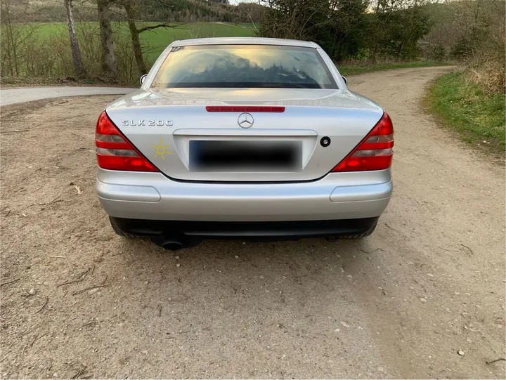 Mercedes-Benz SLK 200