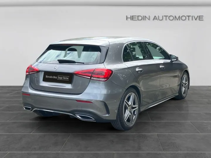 Mercedes-Benz A 220