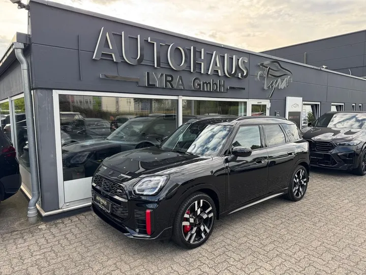 MINI John Cooper Works Countryman