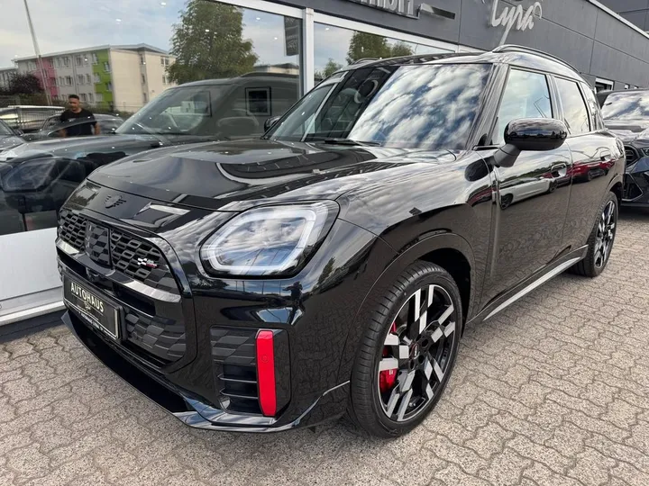 MINI John Cooper Works Countryman