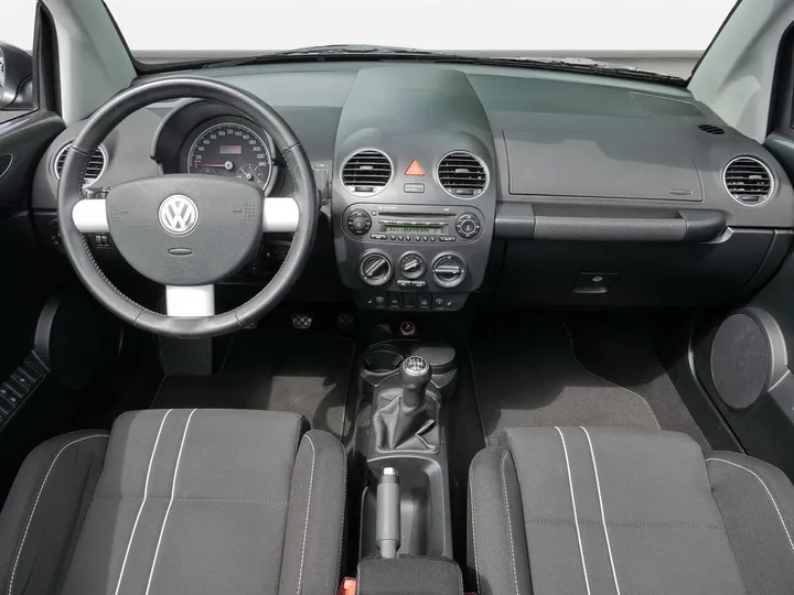 Volkswagen New Beetle