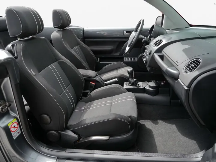 Volkswagen New Beetle