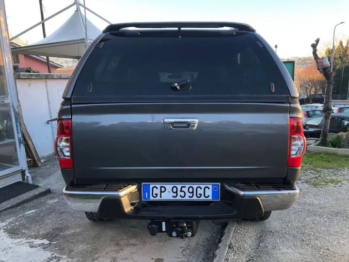 Isuzu D-Max