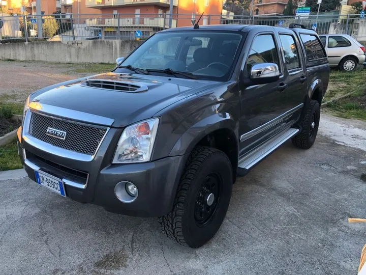 Isuzu D-Max