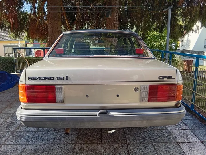 Opel Rekord