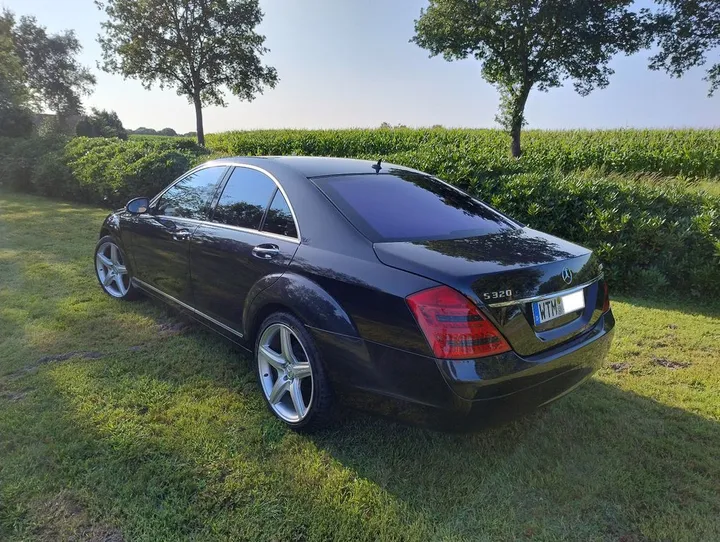 Mercedes-Benz S 320