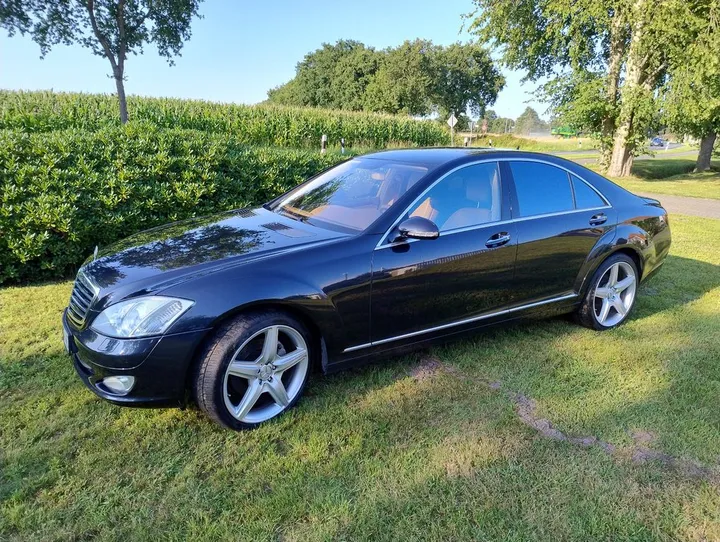 Mercedes-Benz S 320