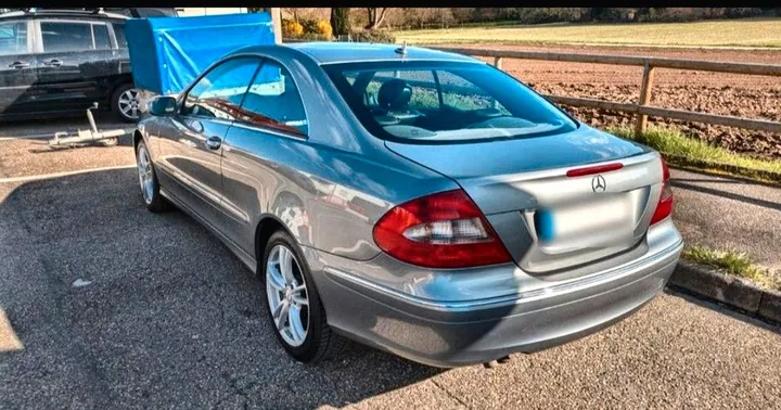 Mercedes-Benz CLK 320