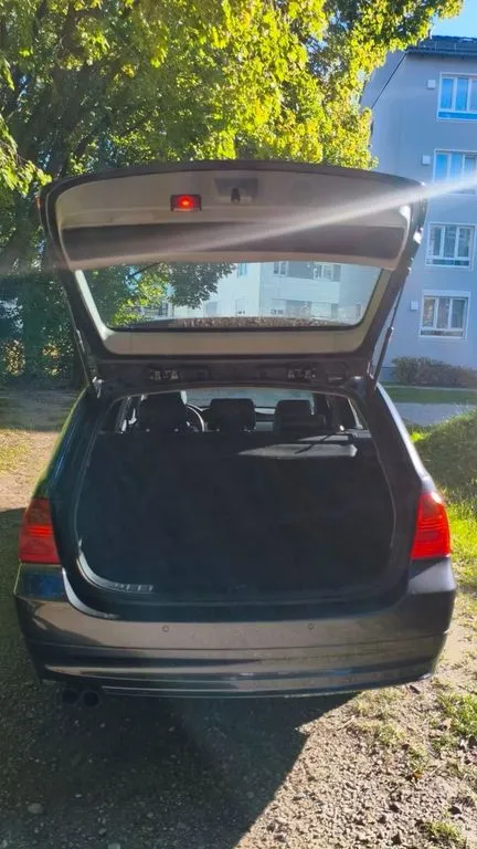 BMW 325