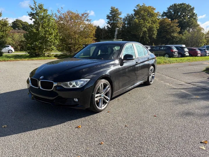 BMW 330