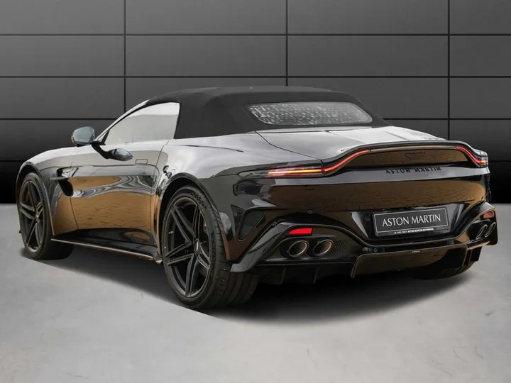 Aston Martin V8 Vantage