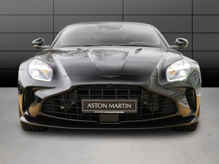 Aston Martin V8 Vantage