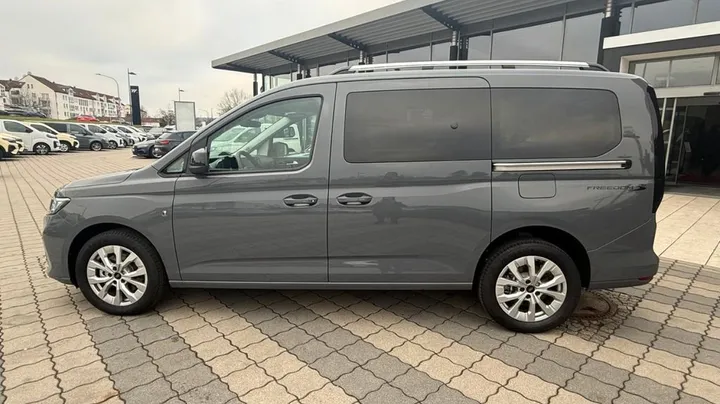 Ford Grand Tourneo