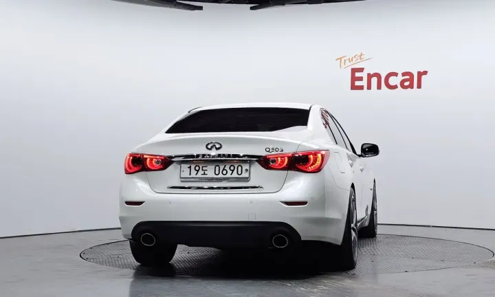 Infiniti Q50