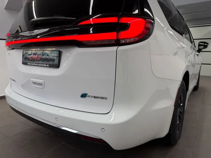 Chrysler Pacifica